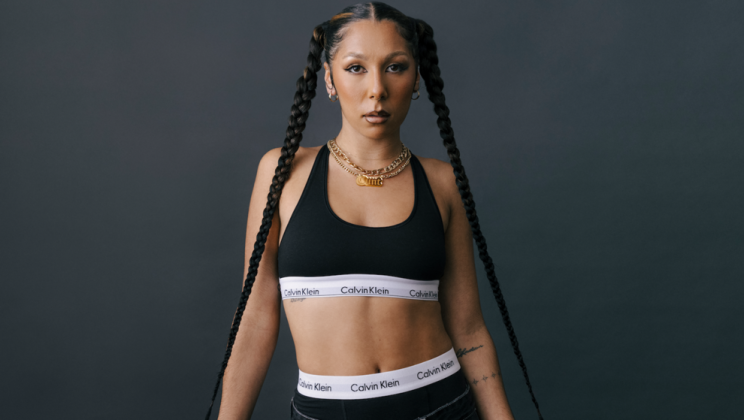 Download & Lyrics of the song Miss Kaninna – Blak Britney