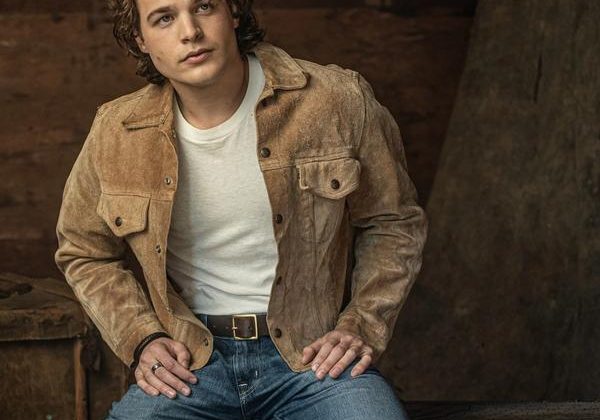 Max McNown Biography: The Rise of Americana’s Most Authentic New Voice