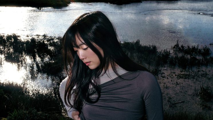 Singer Sarah Kinsley Biography: Age, Family Life, Personal Story & Career Highlights