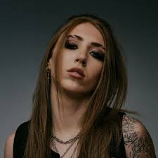 Who Is Singer Kami Kehoe? Age, Family Background, Biography & Music Career